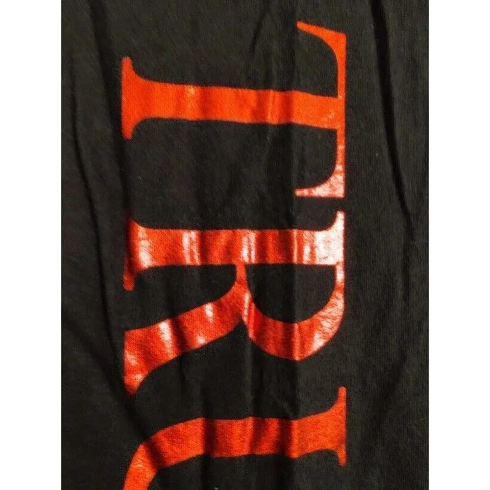 Men's True Religion BACK Red Metallic Logo Print Black T-Shirt Size S